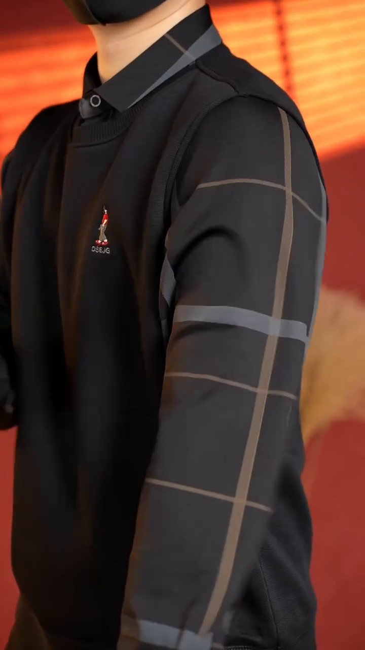 Men's Black Check-Panel Smart Pullover Sweater - Image 5