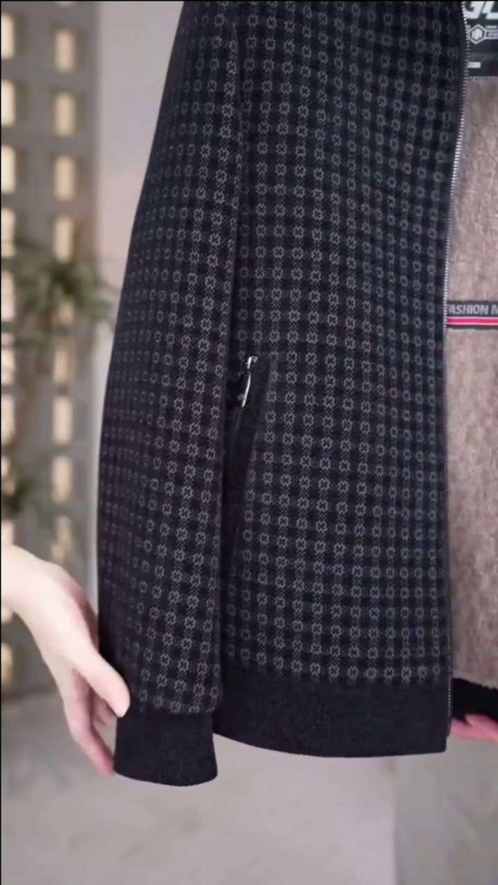 Jumpman Essential Windbreaker Jacket For Men's - Image 2