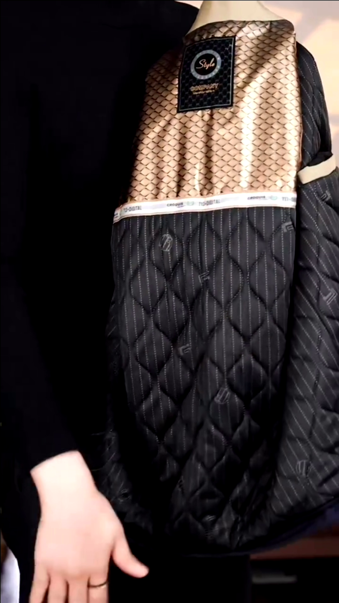 Men Classic LQJ Jacket Navu Blue - Image 5