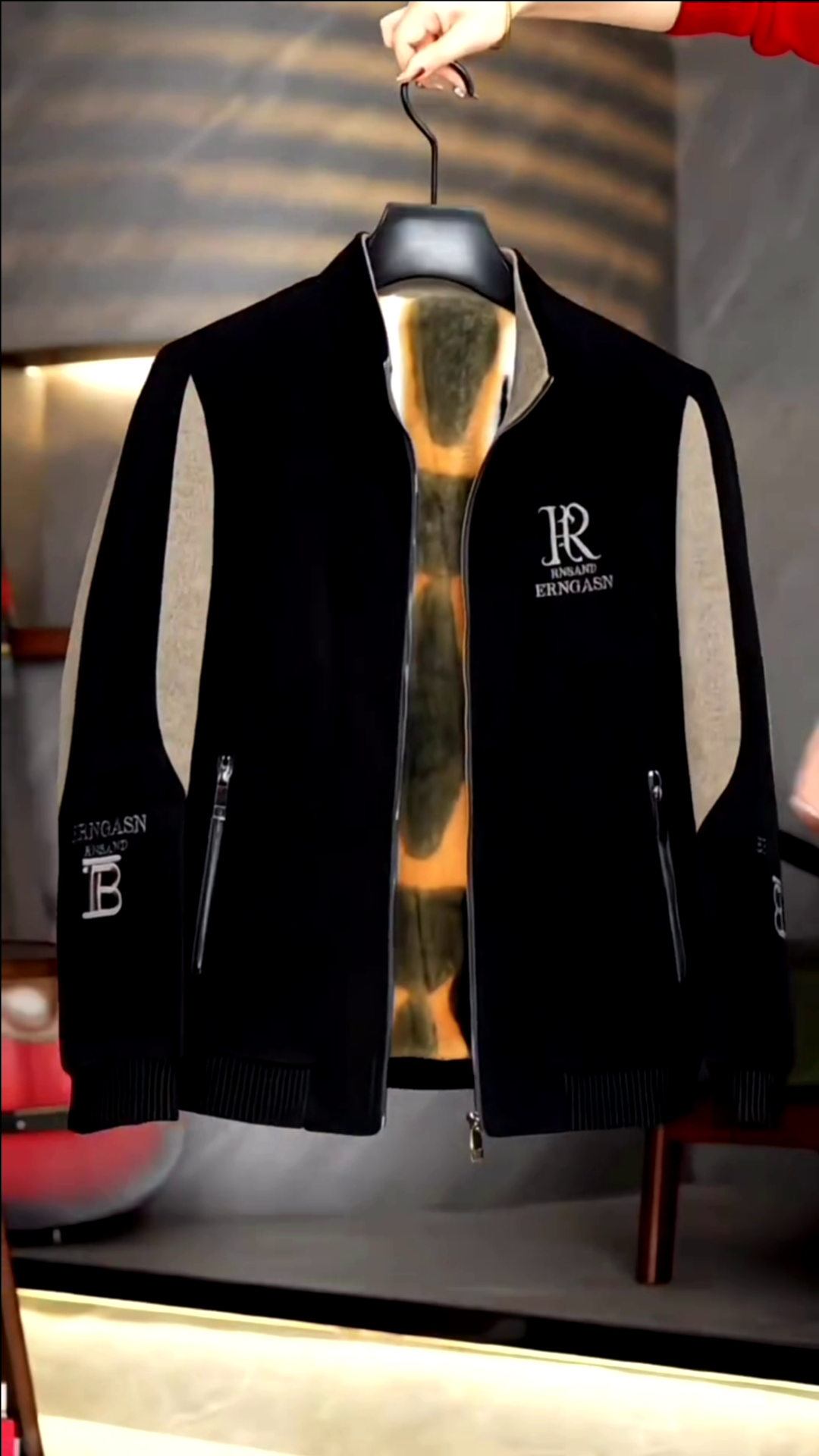 Men Classic Light Quilted Winter Jacket - Black