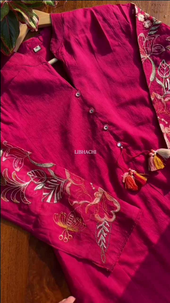 Pink Floral Embroidered Cotton Kurta - Image 2