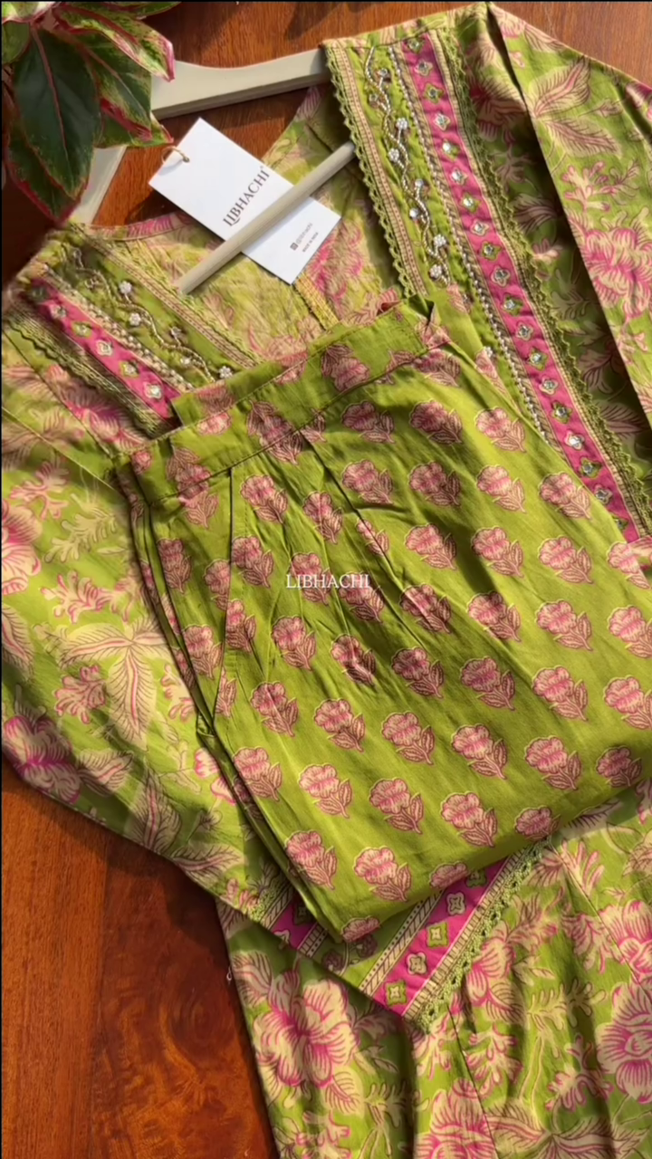 Green Kurta Suit Sets for Women - Image 3
