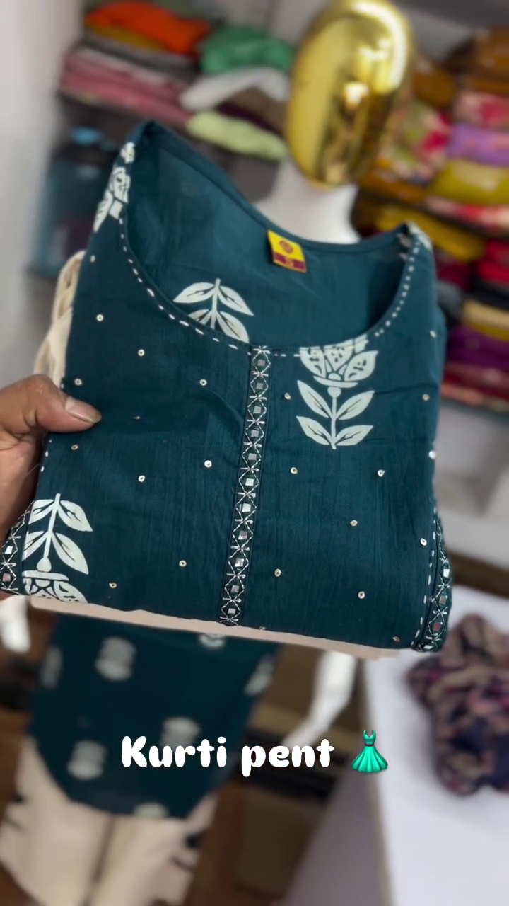 Teal Blue Printed Kurta Pant Set - Image 2