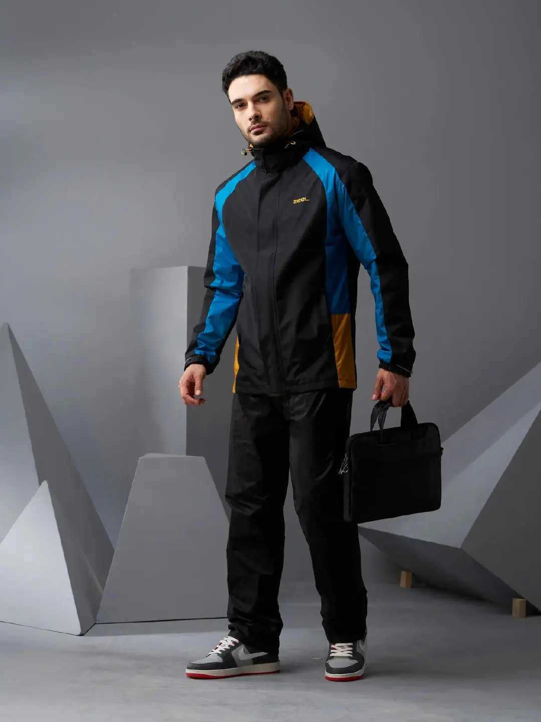 Black Premium Rainsuit - Image 2