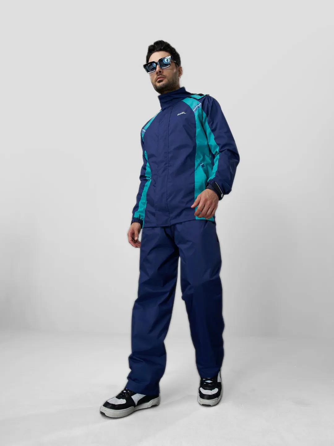 GO HIKE BLUE & GREEN RAINSUIT - Image 5